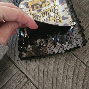 Play me something country can koozie